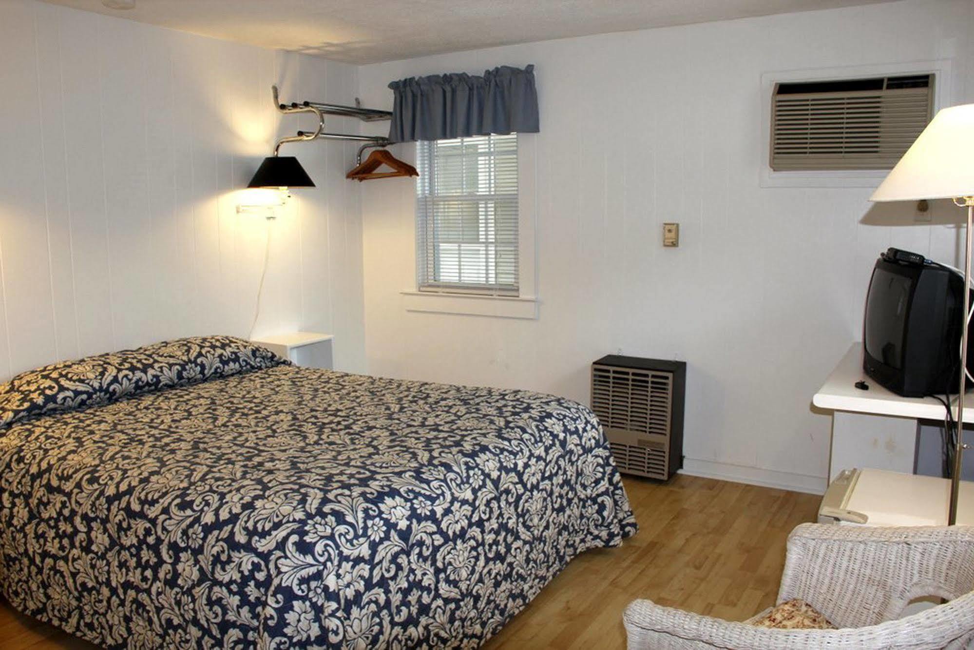 Cape Cod Wishing Well Motel Harwich Port Ngoại thất bức ảnh